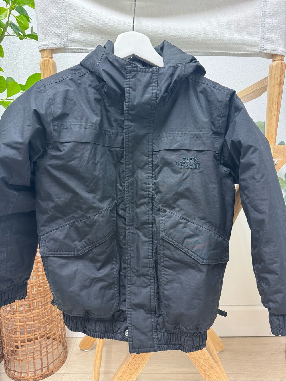The North Face Youth 7/8 Small Black 550 Down DryVent Hooded Winter Jacket
